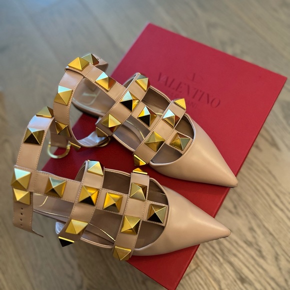 women’s Valentino roman stud ballerina flats - Picture 3 of 4